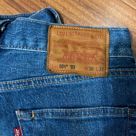 501 ‘93 straight fit men’s jeans   dark wash - Picture 3 of 6